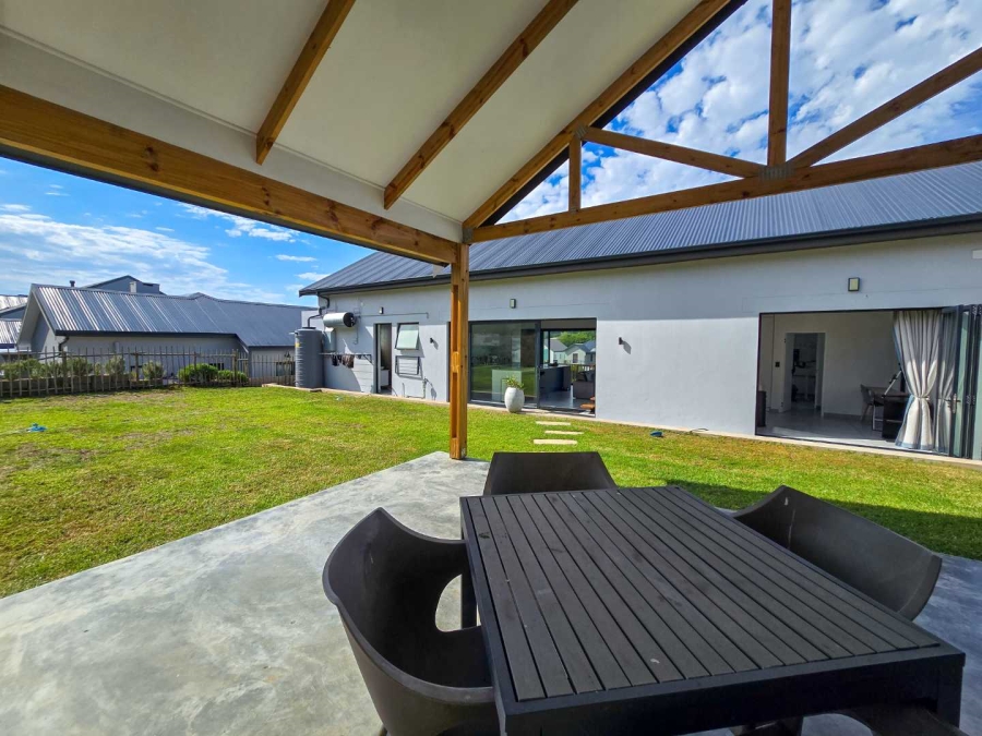 2 Bedroom Property for Sale in Stilbaai Wes Western Cape